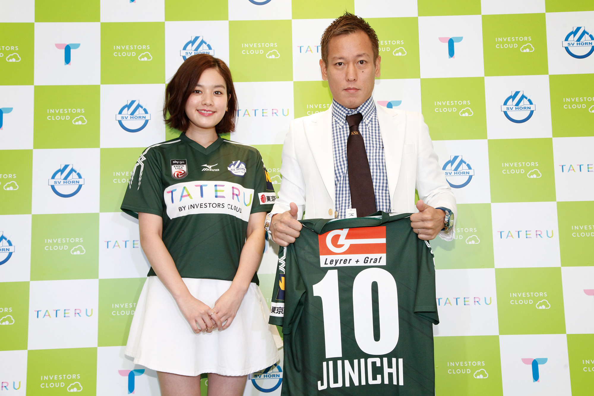 本田圭佑のsvホルン 公式サポーターに筧美和子 じゅんいちダビットソン 1枚目の写真 画像 Cycle やわらかスポーツ情報サイト 本田圭佑のsvホルン 公式サポーターに筧美和子 じゅんいちダビットソン 1枚目の写真 画像 Cycle やわらかスポーツ情報サイト