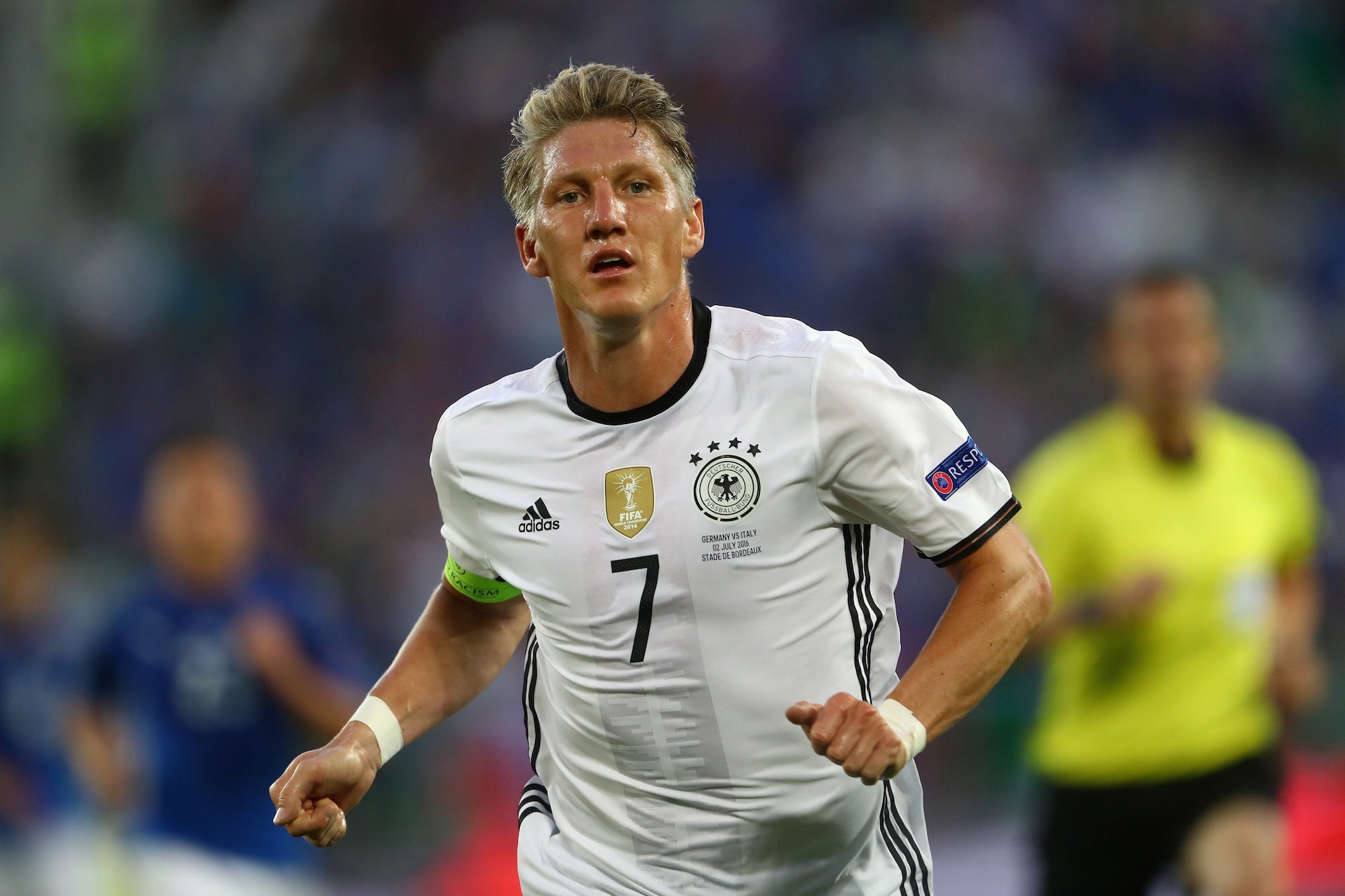 サッカードイツ代表のシュバインシュタイガー、代表チームの引退を表明 