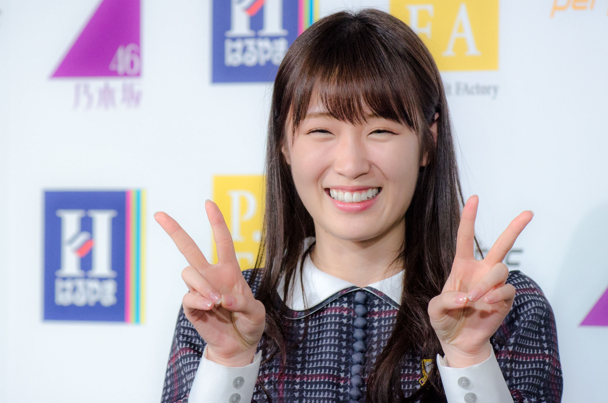 乃木坂46・高山一実「肩フェチなんです」…グッとくるスーツ男子