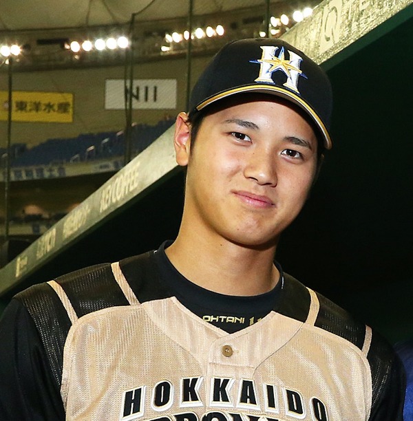 日本ハム・大谷翔平が特大ホームラン、オープン戦初出場で本拠地上段