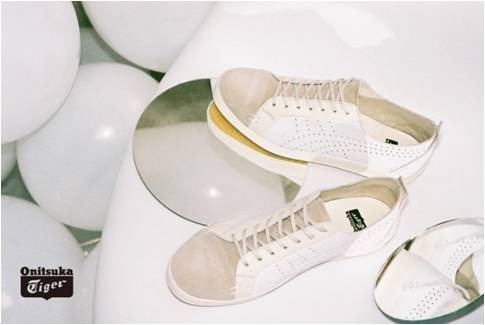 オニツカタイガー、スムースレザーとスエードを組み合わせた「コレソン