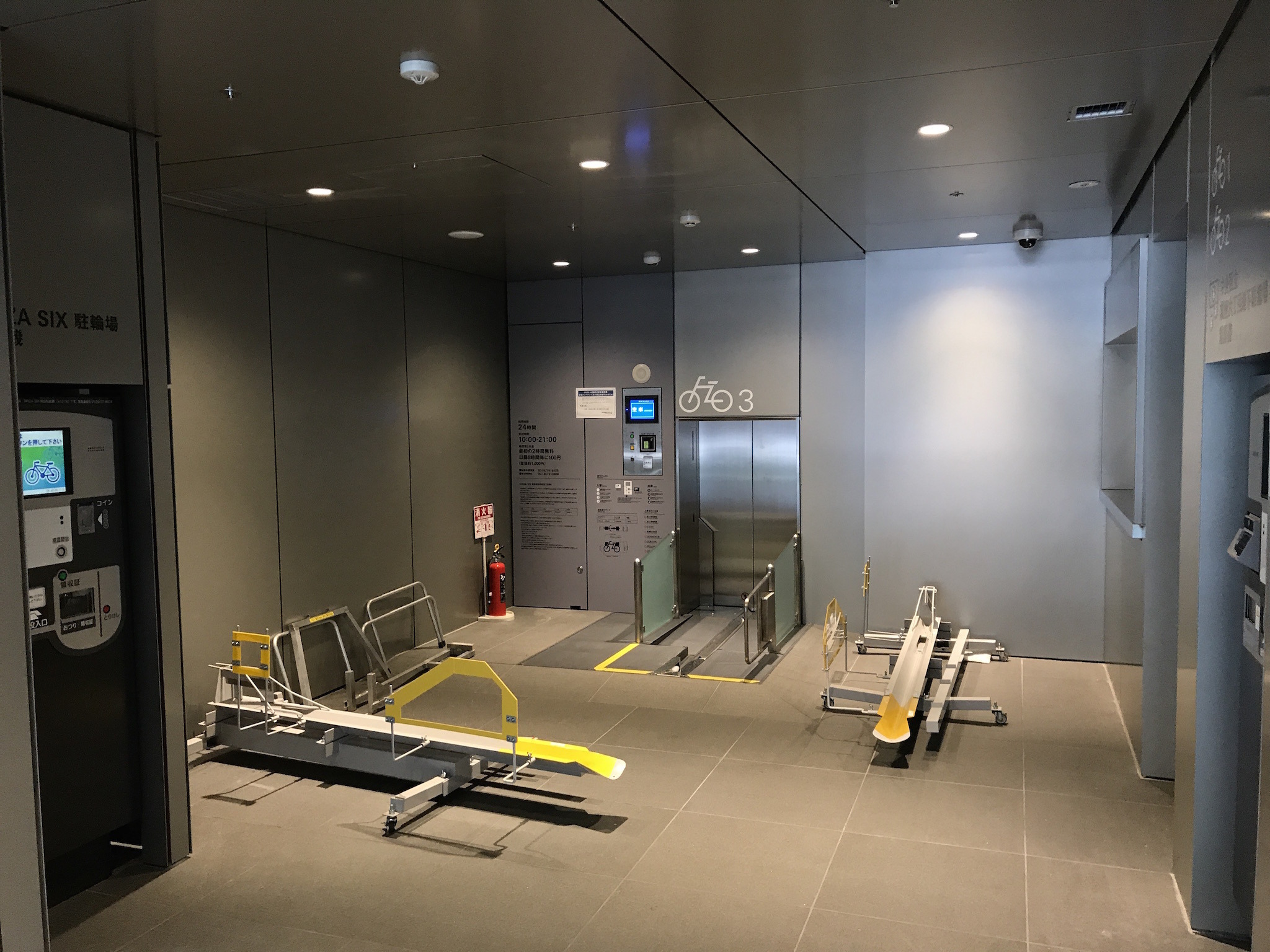 山口和幸の茶輪記】日本の一等地・銀座は駐輪場が穴場。安価で利用価値大 | CYCLE やわらかスポーツ情報サイト