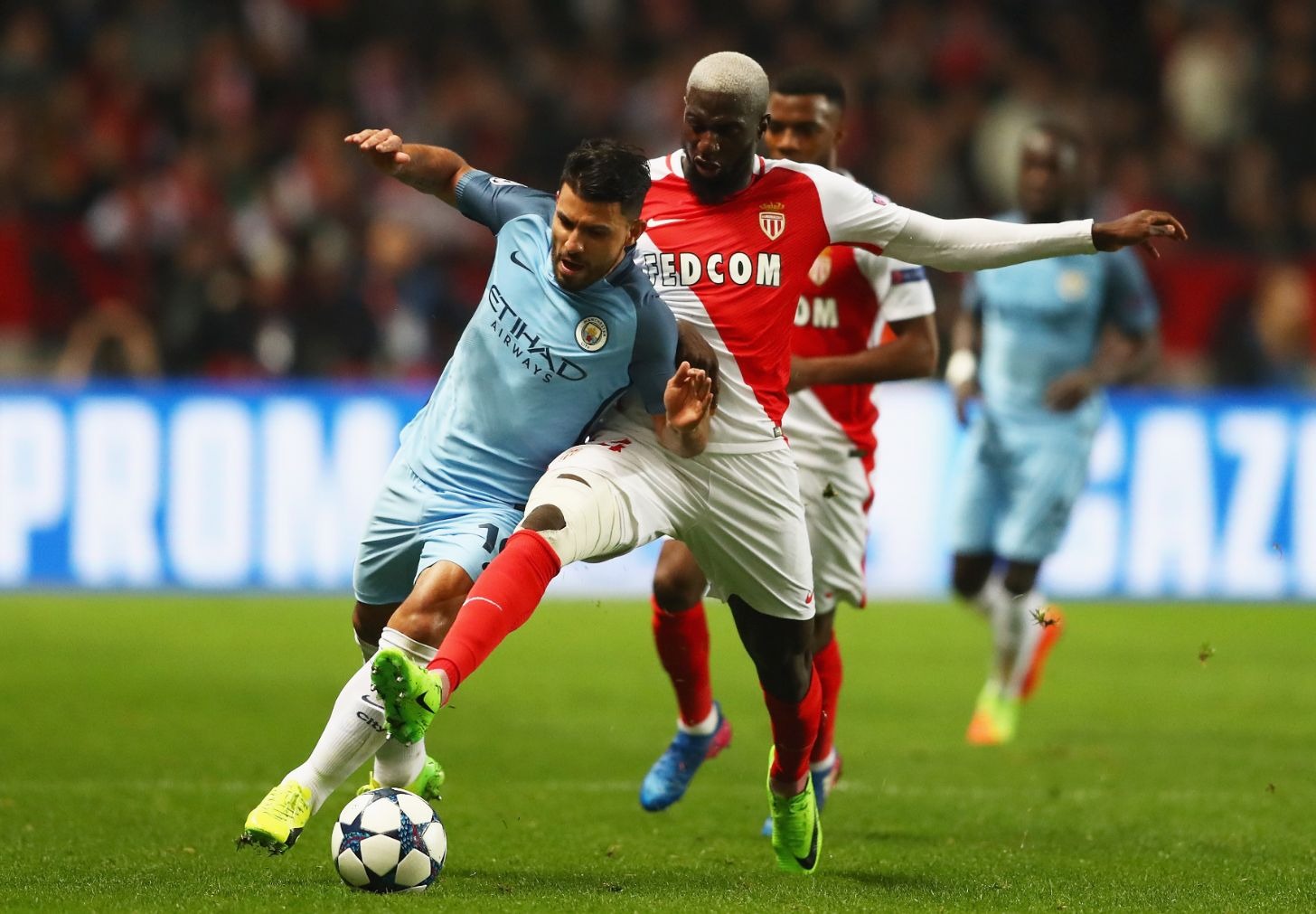 バカヨコがチェルシーと5年契約、カンテとのフランス代表コンビで「次