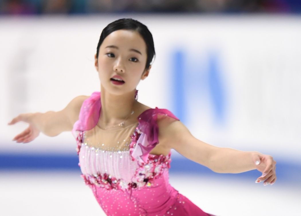 本田真凛の水着 本田真凛の妖艶なポーズにドキッ！「ブルゾンちえみ風？」と反響 | CYCLE やわらかスポーツ情報サイト