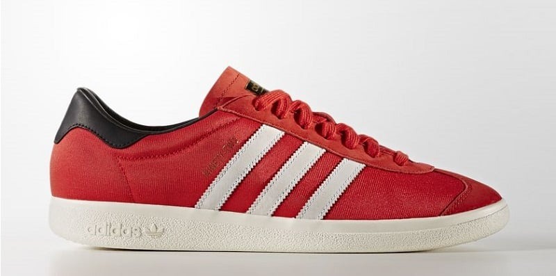 【送料込】 マンチェスター・U×adidasのスニーカーが今年も発売に！ファンは シューズ