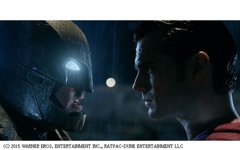 バットマン vs スーパーマン、約3分半の壮絶バトル、特別映像公開 画像