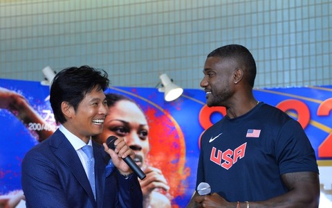 【世界陸上2015】織田裕二、ガトリンとガッチリ握手…ボルトとの対決に期待 画像