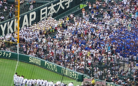 【高校野球】健大高崎が終盤に一気の攻め、創成館を振り切り3回戦に進出 画像