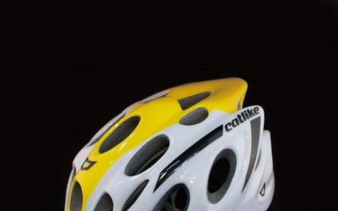 「弱虫ペダル」小野田坂道モデルのサイクリングヘルメット 画像