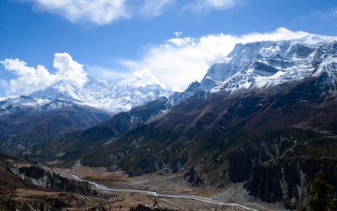 憧れのネパール、ヒマラヤの麓で映画「エベレスト」鑑賞会 画像