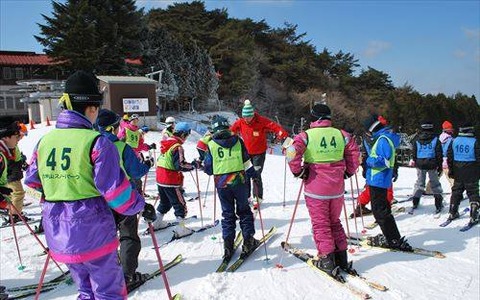 六甲山スノーパーク、外国人旅行者向けのスキースクールを開講 画像