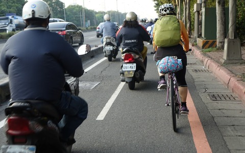 【澤田裕のさいくるくるりん】オートバイと自転車が共存共栄…台湾の道路事情 画像