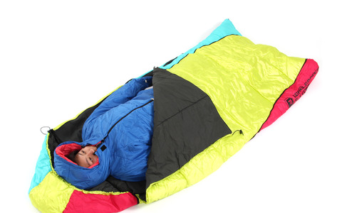 冬のアウトドアを快適に…「冬キャンプ防寒寝袋セット」 画像