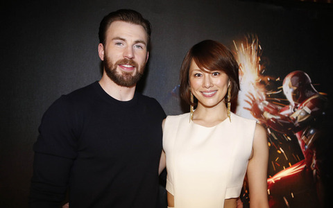 米倉涼子、キャプテン・アメリカと初対面! 『シビル・ウォー』 画像