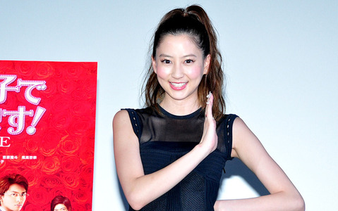 河北麻友子、白鳥麗子役で意識したのは「デヴィ夫人!」 画像