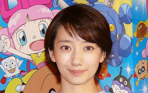 波瑠、ブレイク実感なし「街を歩いているし」 画像