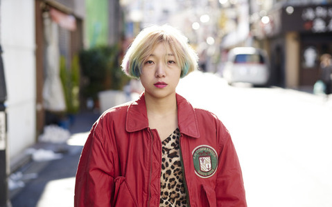 安藤サクラ、金髪レインボーカラーで松田翔太主演『ディアスポリス』に参戦 画像