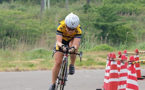 全日本学生個人ロードTTの女王に川又 画像