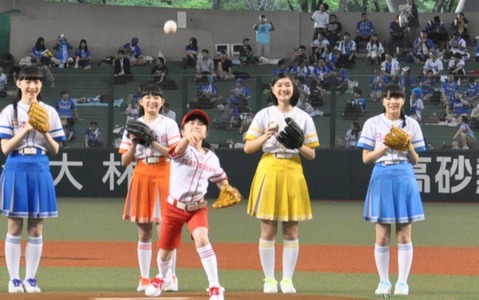 本田紗来ちゃん、プロ野球交流戦のセレモニーピッチで全力投球 画像