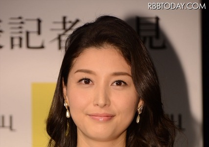橋本マナミ、自宅では全裸で発声練習 画像