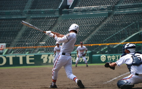 バックネット裏の席もタダ！甲子園練習見学に行ってみた 画像