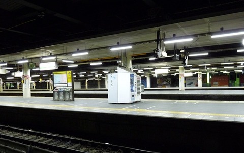 「上を向いて歩こう」JR川崎駅の発車メロディに 画像