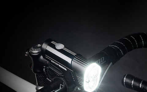 700ルーメンのDosun製USB充電式自転車用ライト発売…サンワサプライ 画像