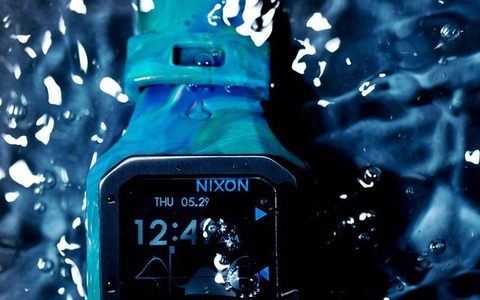 NIXON、機能満載の新サーフウォッチ 画像