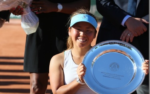 上地結衣、全仏オープン車いすテニス女子シングルス・ダブルス優勝 画像