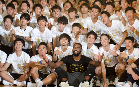 カイリー・アービング初来日…NBAのスーパースターが日本のプレイヤーと交流 画像