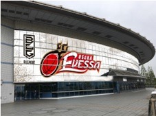 大阪エヴェッサの巨大ビジュアルを府民共済SUPERアリーナに設置 画像