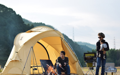 火の粉に強いドーム型タープ兼テント「ファイヤーベース」発売 画像