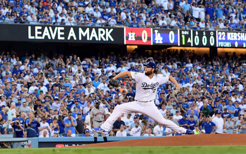 【MLBプレーオフ】ドジャース先勝…カーショー7回1失点11Kの快投、2本塁打でカイケル撃破 画像