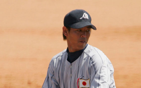 ロッテ、日本一戦士のOB清水直行氏の投手コーチ就任発表「身が引き締まる」 画像