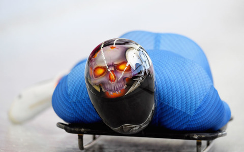 【平昌オリンピック】スケルトンに出場する選手たちのヘルメットが結構コワイ 画像