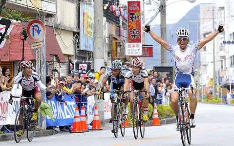 ツール・ド・おきなわで39歳の福島晋一が優勝 画像