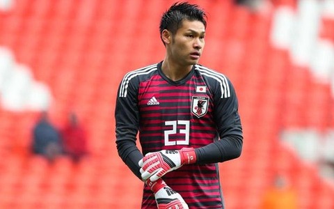 柏GK中村航輔、凄かった…中村憲剛の技ありシュートに「鬼の反応」で触れる 画像