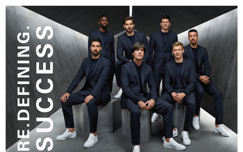 サッカードイツ代表着用モデルのセットアップ、ヒューゴ ボスが限定店舗で先行発売 画像