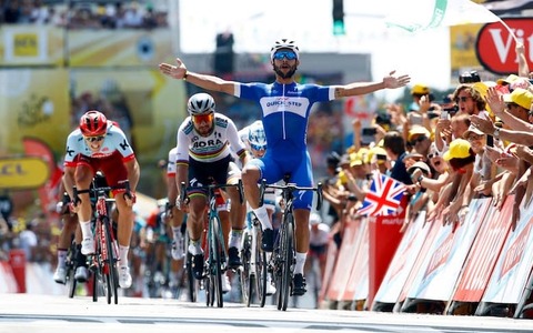 ツール・ド・フランス第1ステージはガビリアが初優勝してマイヨ・ジョーヌ獲得 画像