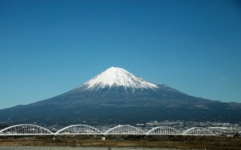 富士山頂に公衆無線LANサービス 画像