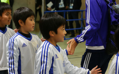 サッカー日本代表戦のウェルカムキッズとハイタッチキッズを募集 画像