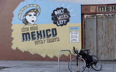 【自転車のある風景】都市と砂漠をつなぐモビリティとして自転車が選ばれる理由 画像
