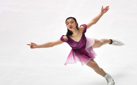 新大型ビジョン一番乗りは坂本花織！？甲子園開幕戦に始球式で登場 画像