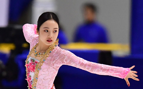 本田真凜、青森山田高校の制服姿をインスタグラム初披露! 画像