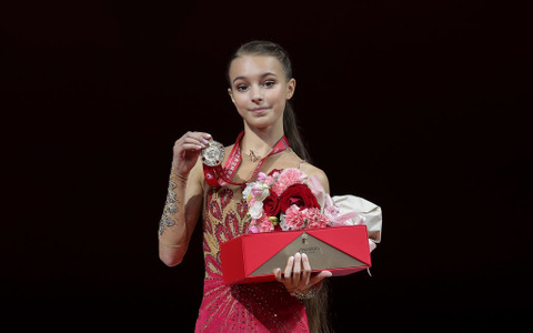 アンナ・シェルバコワ、氷の上では「大人のスケーター」を意識　同門のコストルナヤについても語る 画像