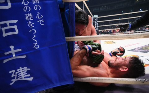 【格闘技】「RIZIN.28」朝倉未来、クレベル・コイケに屈辱の失神KO「今後は一度考える、引退も含めて」 画像