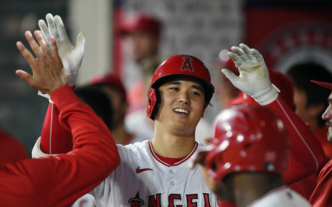 【MLB】大谷翔平、自身4度目の1試合2ホーマー　今季21号に本拠地ファンからは熱烈な「MVPコール」 画像