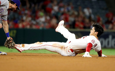 【MLB】大谷翔平、両軍指揮官が脱帽した登板翌日の“初球”特大43号と盗塁狙い　「並外れたパフォーマンス」 画像