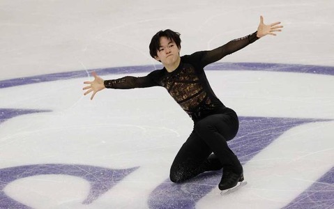 【フィギュア】鍵山優真が失意のSP7位から大逆転優勝　ネイサン・チェン、羽生結弦らに続くフリー歴代4位の高得点 画像