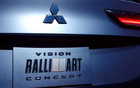 【モータースポーツ】「パリダカの三菱」が復活か　東京オートサロン2022で『VISION RALLIART CONCEPT』お披露目 画像